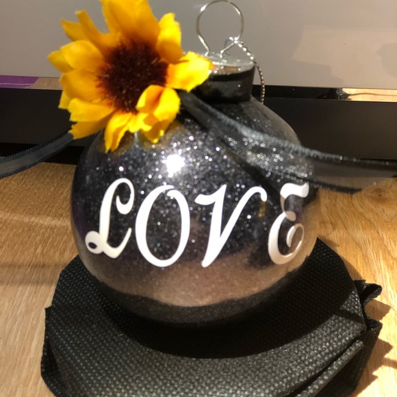 Sunflower ornaments - Picture 2 of 3